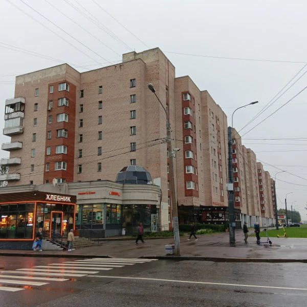 Нежилое помещение 216,9 кв.м. на проспекте Ветеранов
